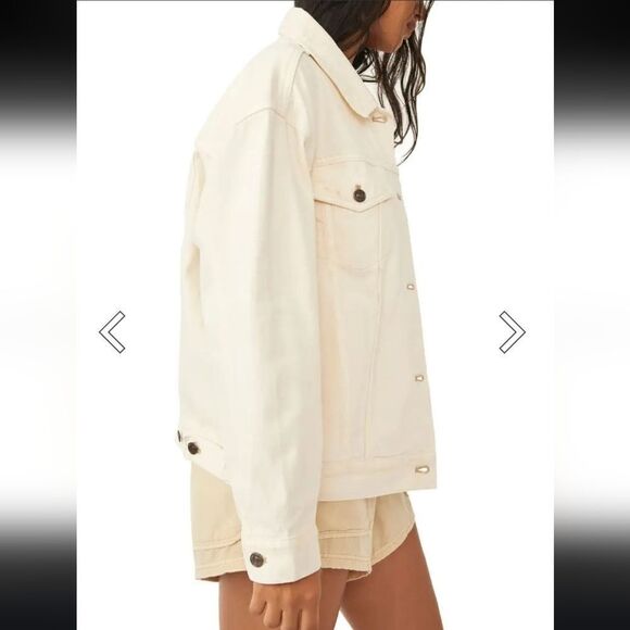 Free People Jolene Oversized Denim Trucker Jacket in Ecru Cream size Large - Picture 5 of 13